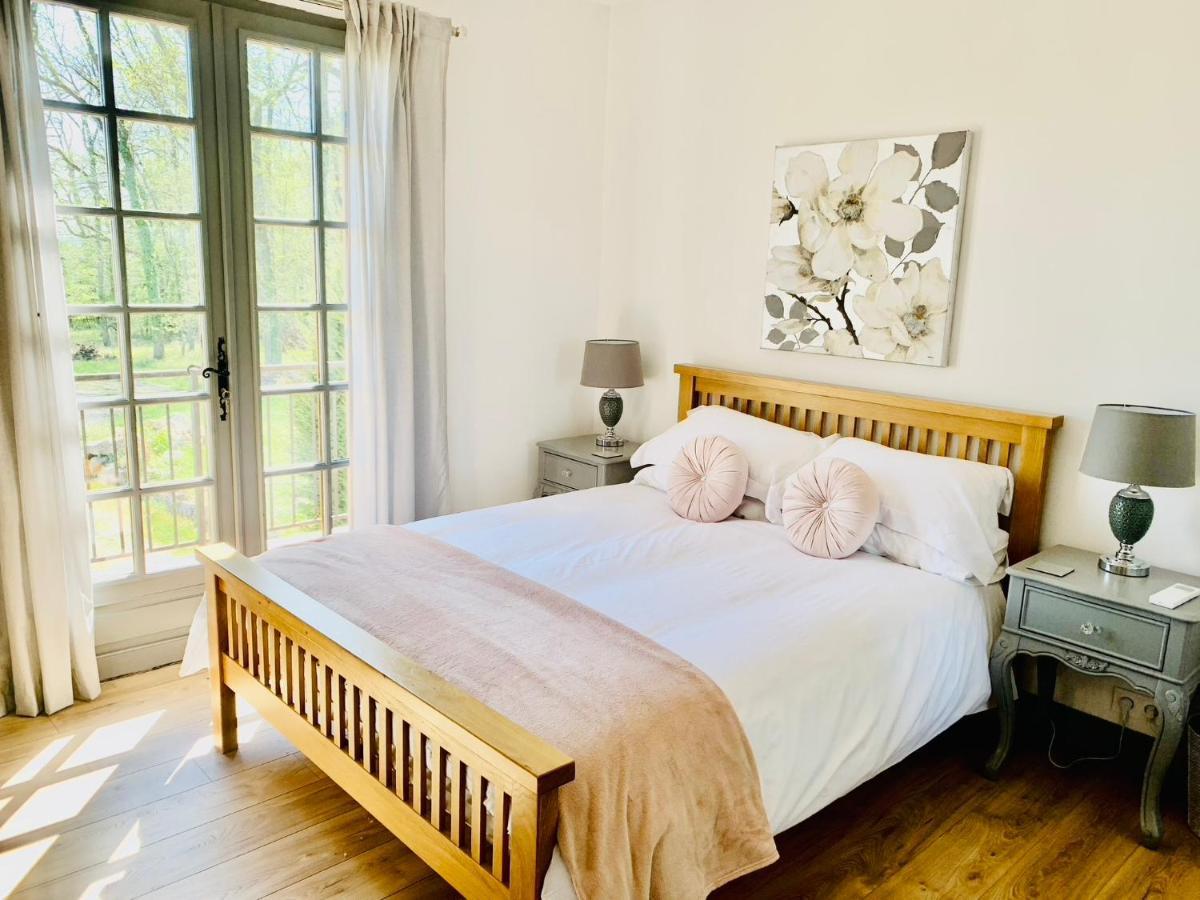 Les Grands Bois Bed & Breakfast Pomport ภายนอก รูปภาพ
